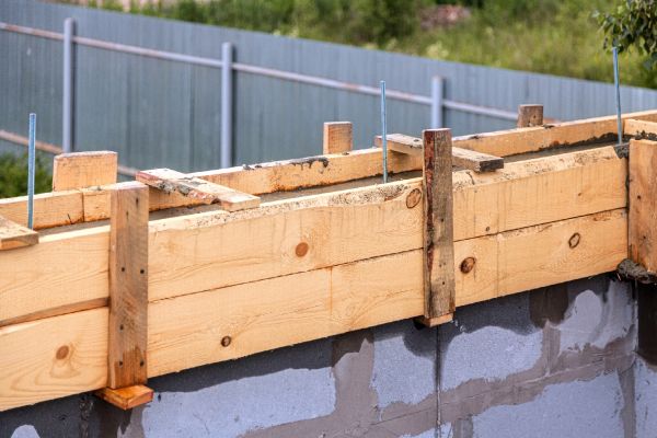 Poured Wall Construction in Overland Park