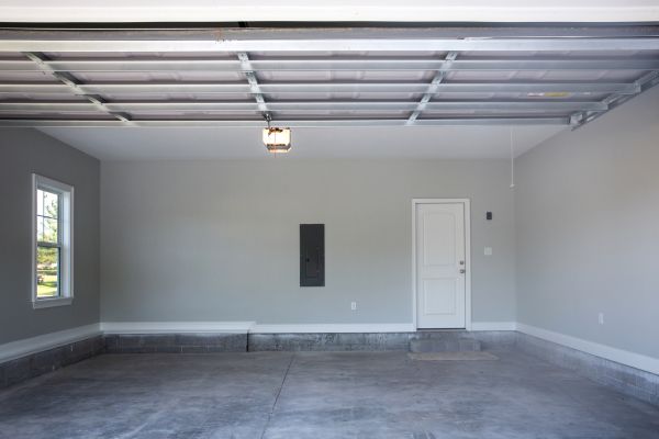 Garage Floor Installation in Overland Park