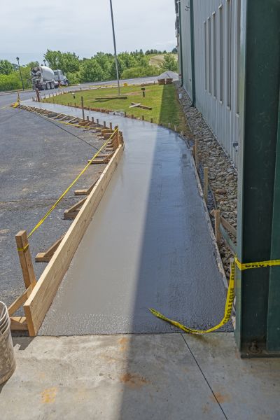 Concrete Sidewalk Paving in Overland Park